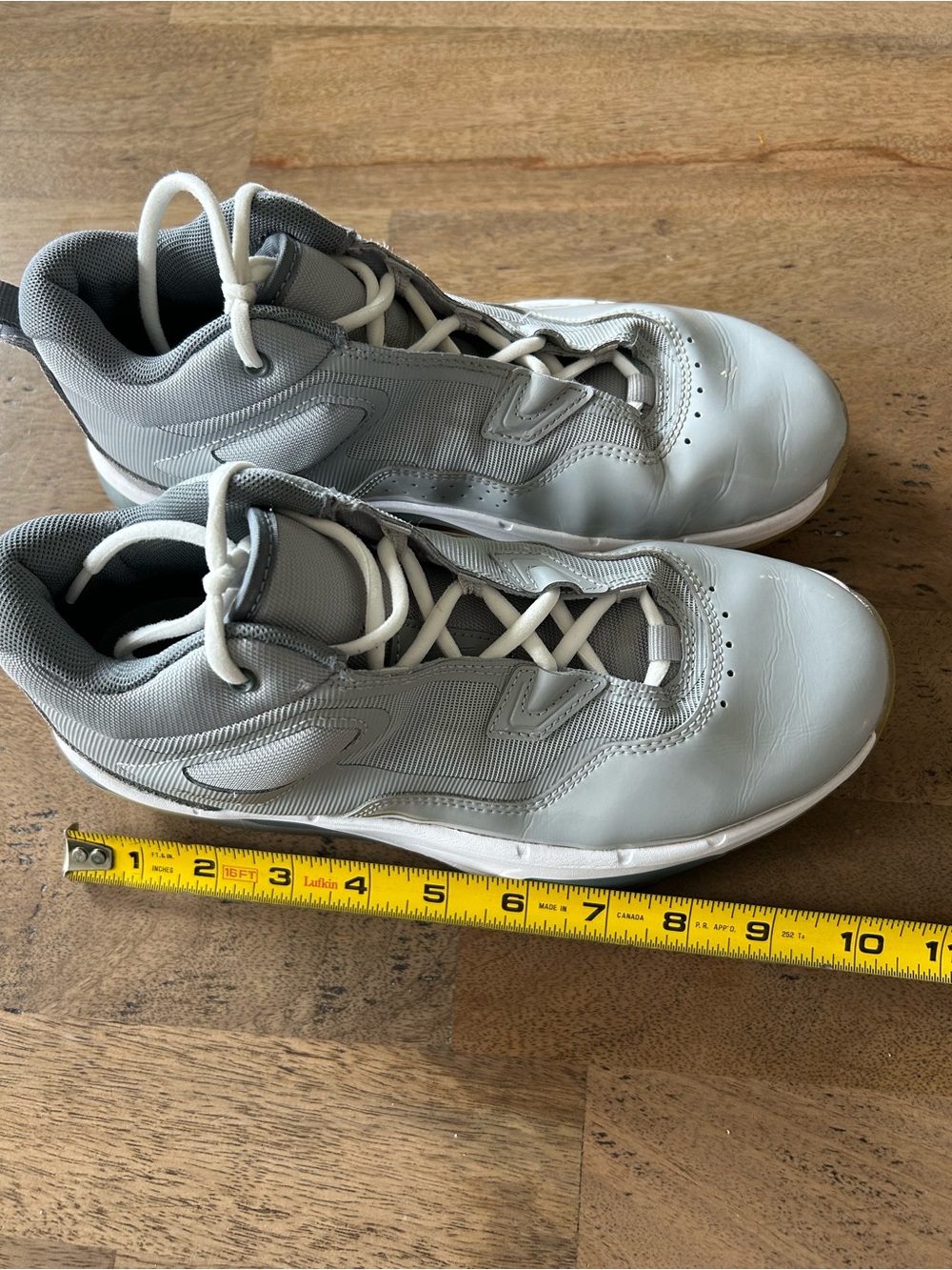 Jordan Youth Sneakers Size 5.5Y - Picture 7 of 7